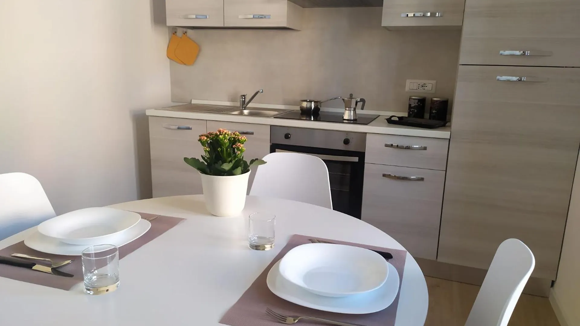 Lormar House Apartment Oristano Italy